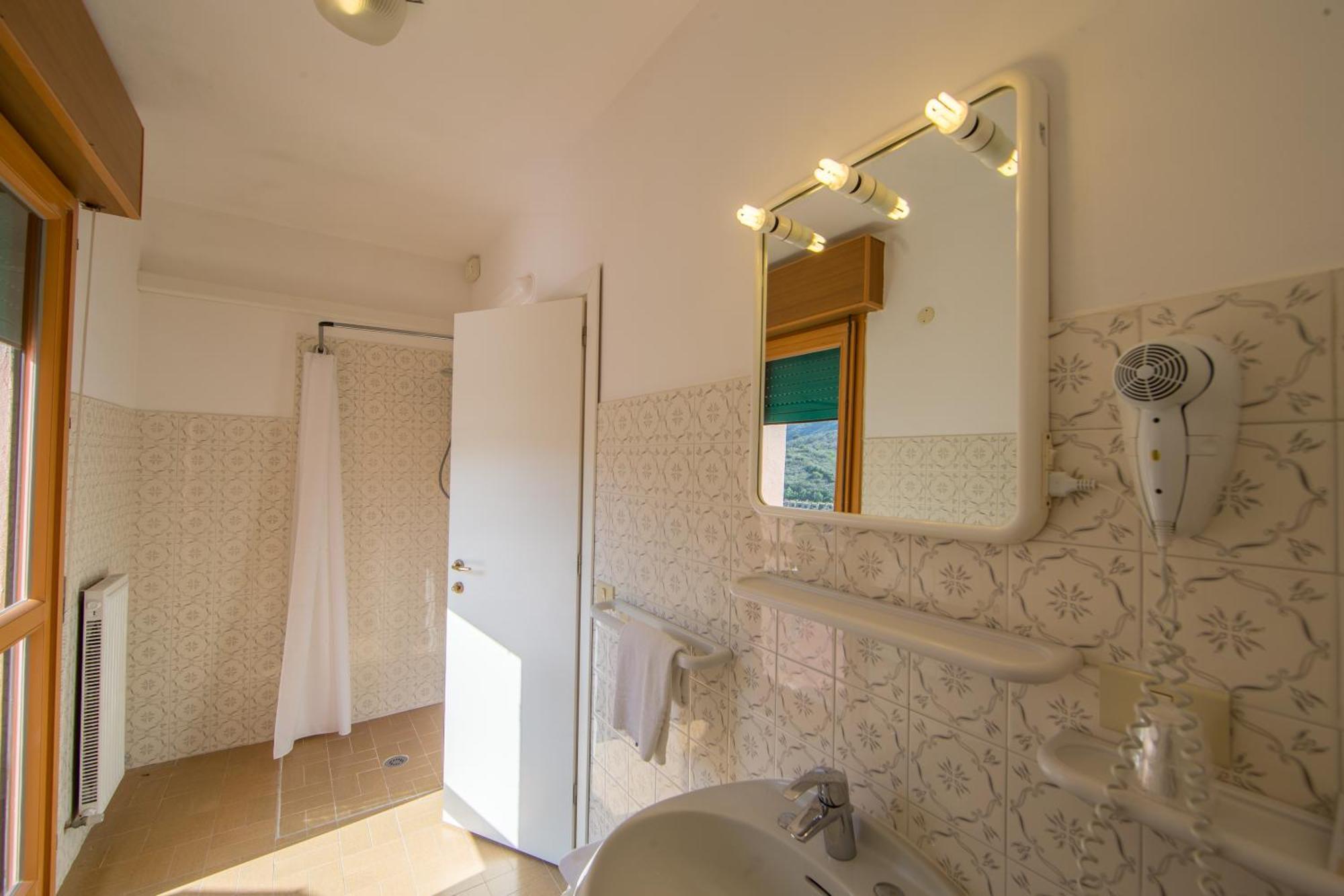 פורטופראיו Hotel La Feluca מראה חיצוני תמונה