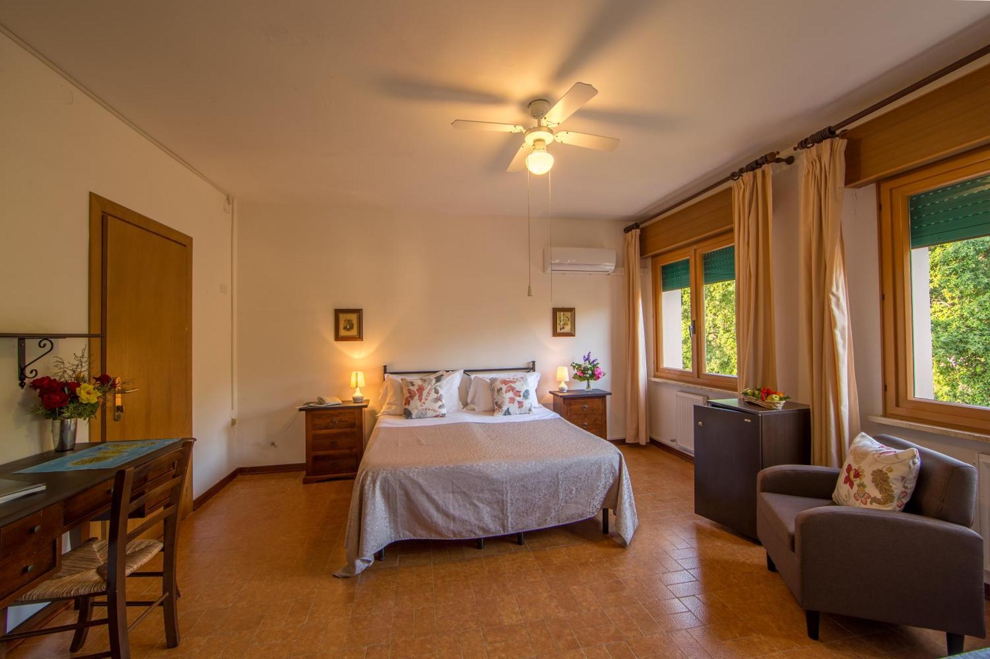 פורטופראיו Hotel La Feluca מראה חיצוני תמונה