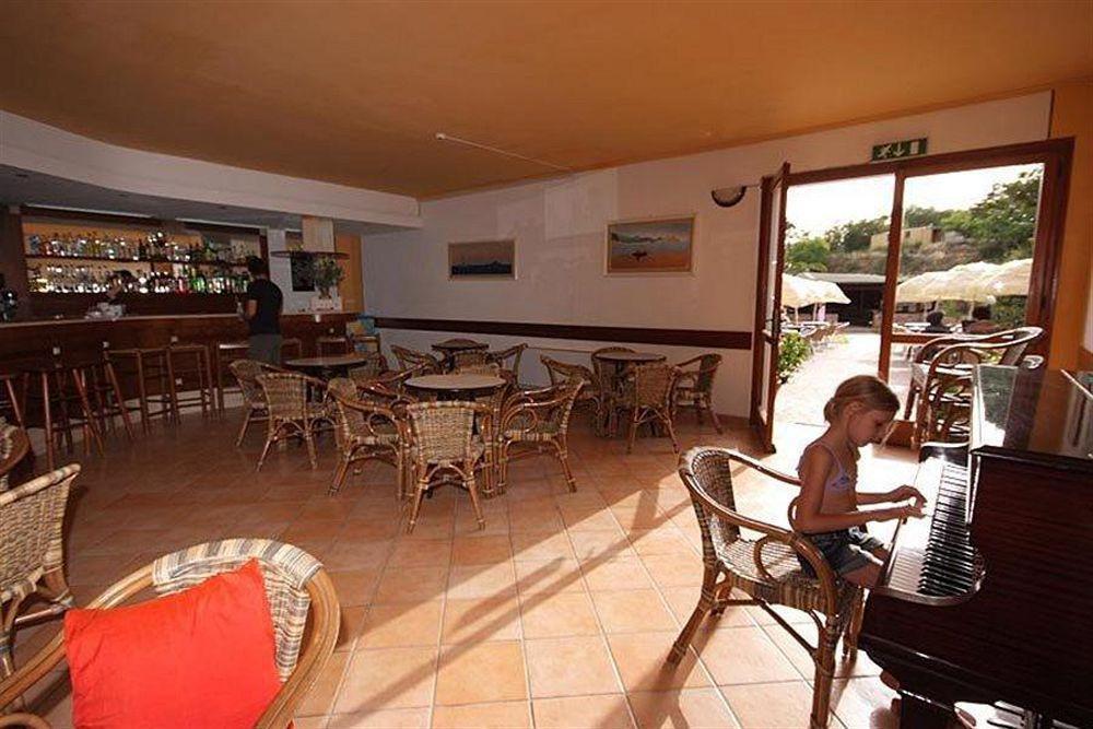 פורטופראיו Hotel La Feluca מראה חיצוני תמונה