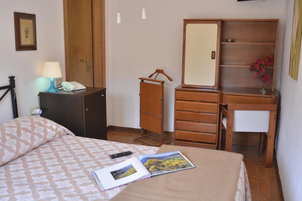 פורטופראיו Hotel La Feluca מראה חיצוני תמונה