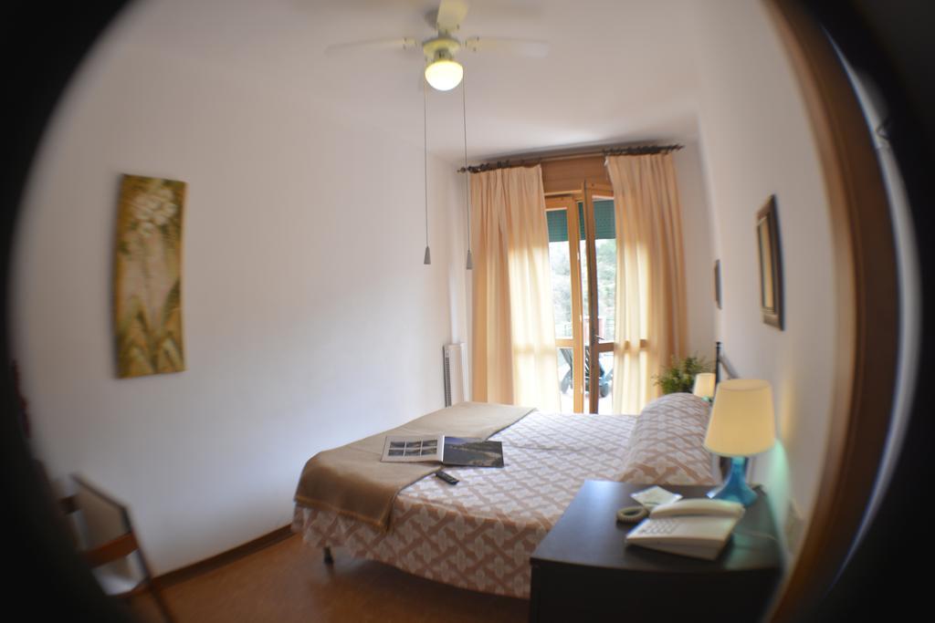 פורטופראיו Hotel La Feluca מראה חיצוני תמונה